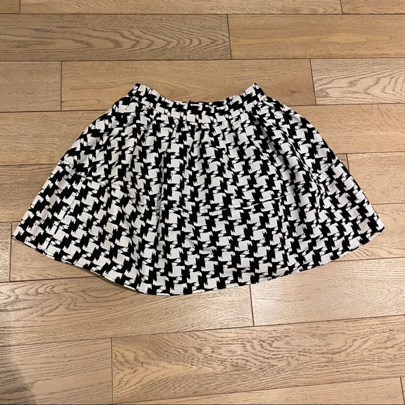 Express Houndstooth Skirt - Picture 3 of 6